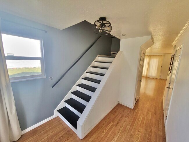 Foto del edificio - 260 N Bliss Ct
