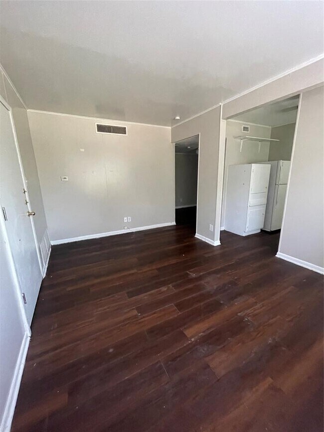 Foto del edificio - 3304 Red River St