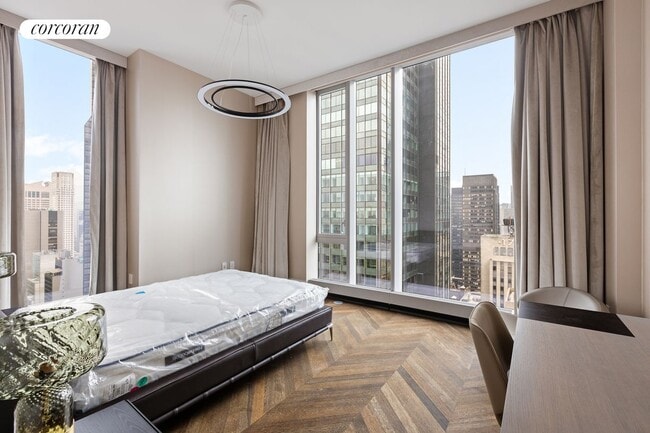 Building Photo - 217 W 57th St