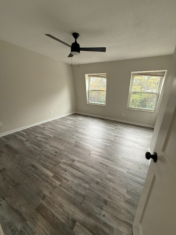 Building Photo - 118 Asbury Way