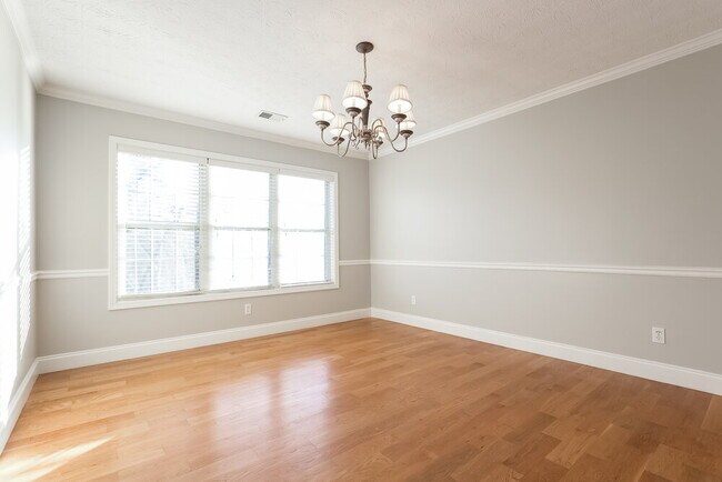 Foto del edificio - 430 Allens Landing Ct