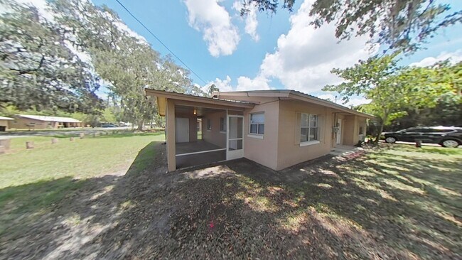 Foto del edificio - Lovely 2/1 - Convenient Location