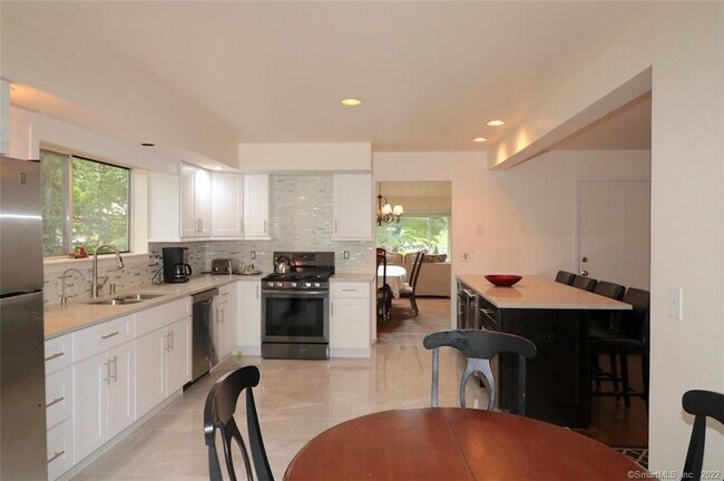 Foto del edificio - 511 Scofieldtown Rd