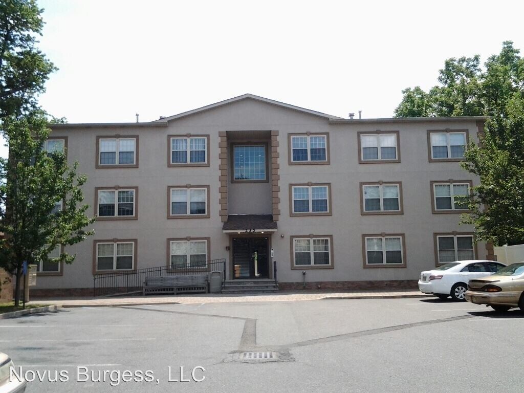 Foto principal - 235 Burgess Pl