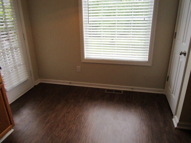 Foto del edificio - 172 Barrington Ln