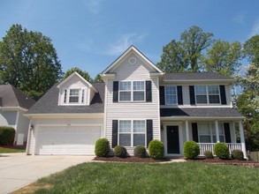 Building Photo - 8526 Fox Tail Ln