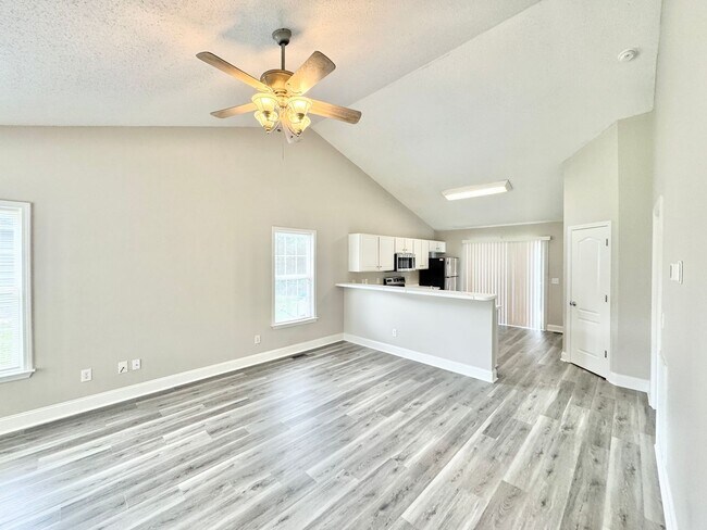 Foto del edificio - 3522 Riverside Dr