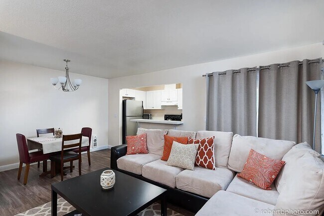Foto del edificio - 3238 Ashford St