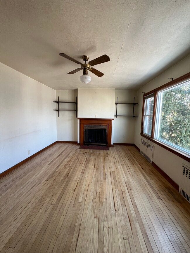 Building Photo - 2009 Carey Ct