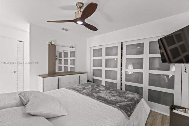 Foto del edificio - 7955 NW 41st Ct