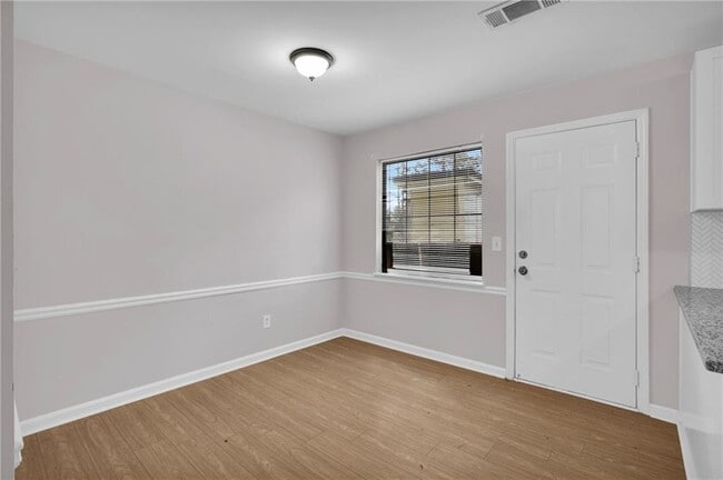 Building Photo - 3033 Parkside Ct