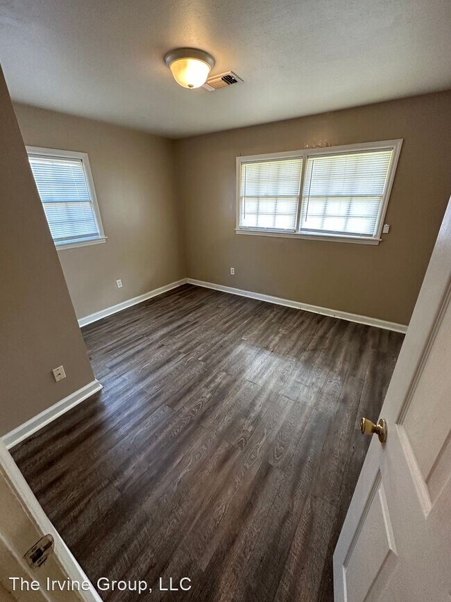 Building Photo - 3 br, 1 bath House - 1809 Midway Street