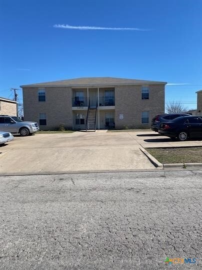 Building Photo - 1302 Dugger Cir