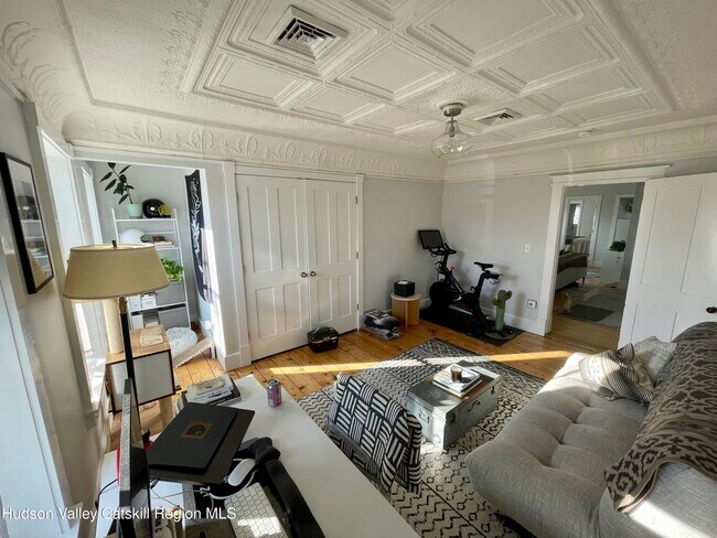 Foto del edificio - 536 Columbia St