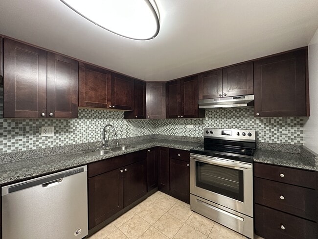 Foto del edificio - 525 N Quentin Rd