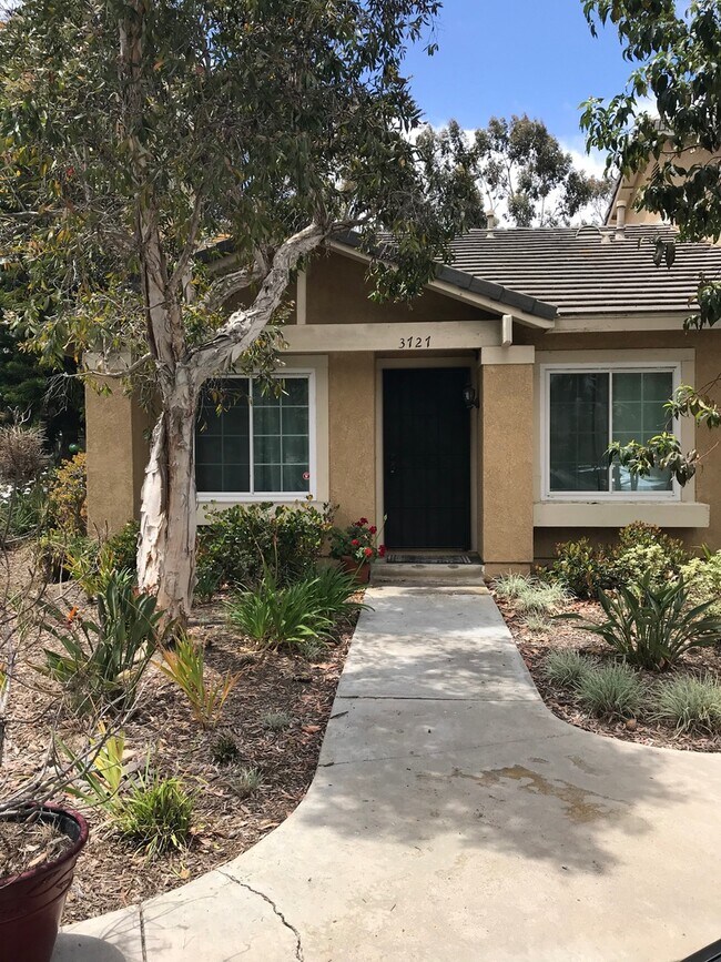 Foto del edificio - Spacious 2 Bedroom Condo in Carmel Valley!