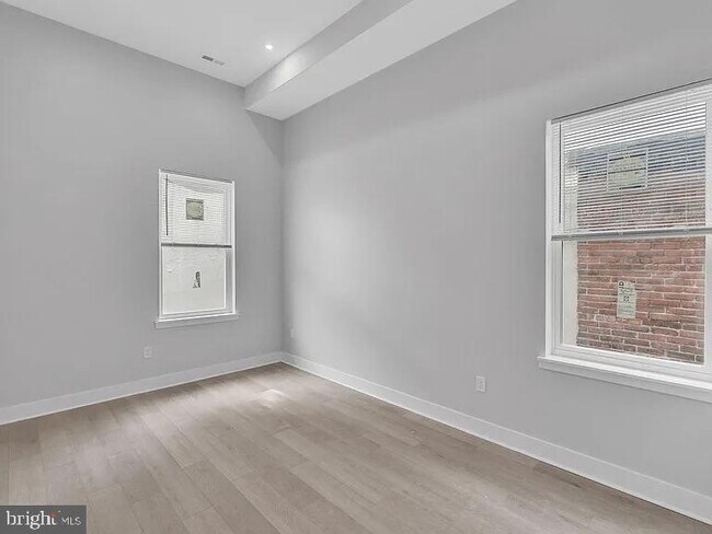 Foto del edificio - 1243 N 26th St