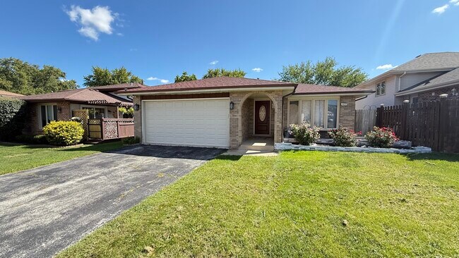 Foto del edificio - 14631 Knox Ave