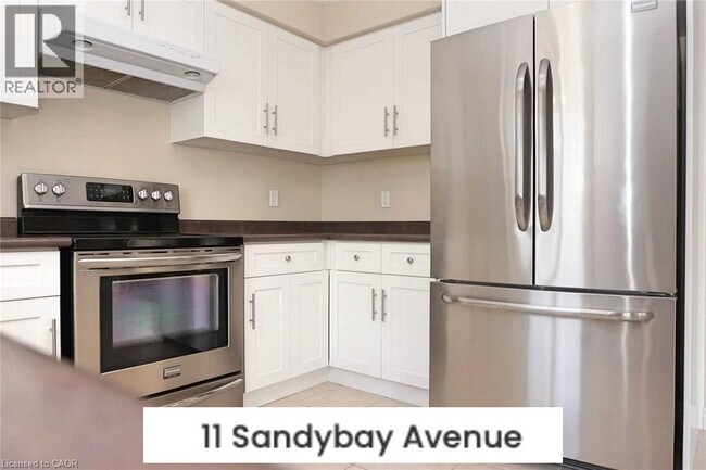 Photo du bâtiment - 11 Sandybay Ave