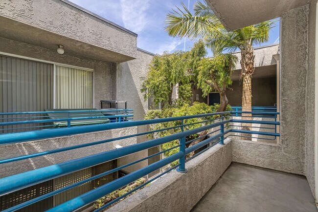 Foto del edificio - 10932 Morrison St