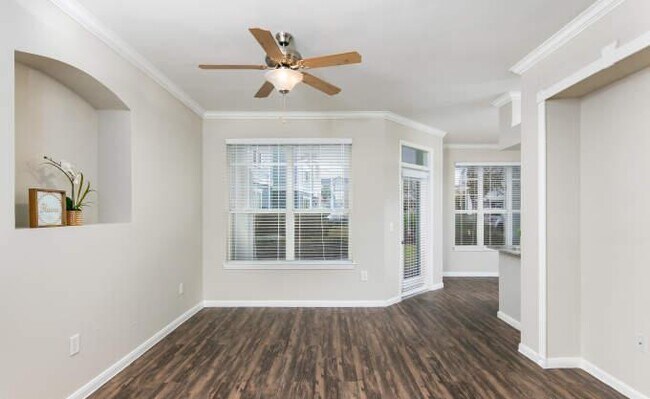 Building Photo - 3 bedroom in Pearland TX 77581