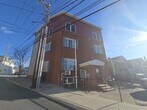 Foto principal - 74 W Main St