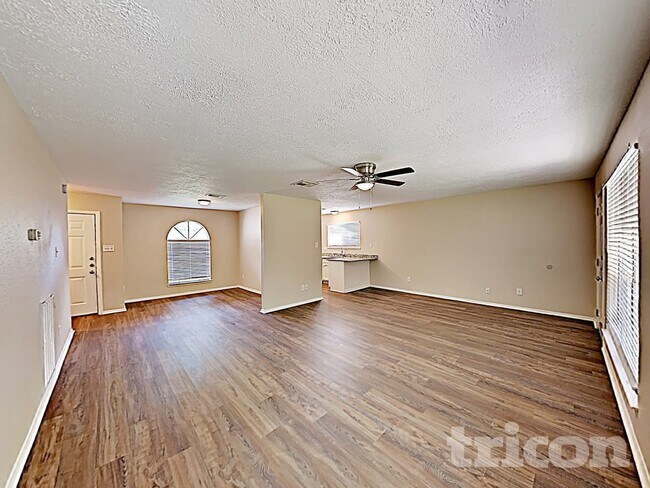 Foto del edificio - 2706 King James Ct