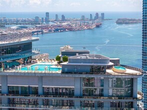 Building Photo - 1000 Brickell Plaza