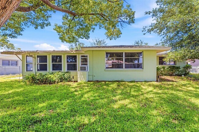 Building Photo - 7814 Talisman Dr
