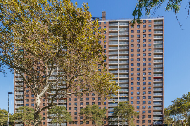 Fachada del edificio - Ryerson Towers