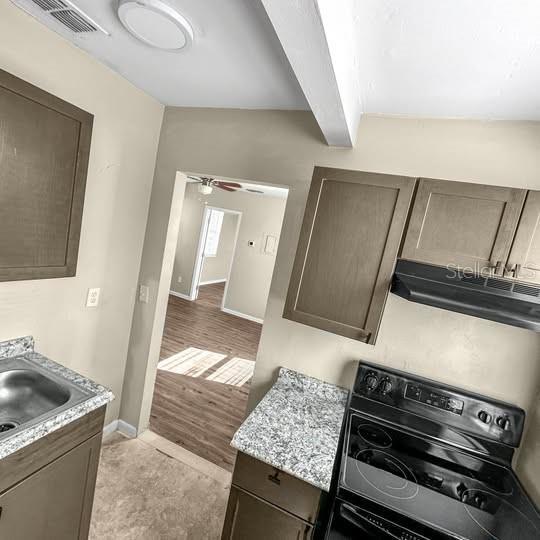 Building Photo - 321 W Ianthe St