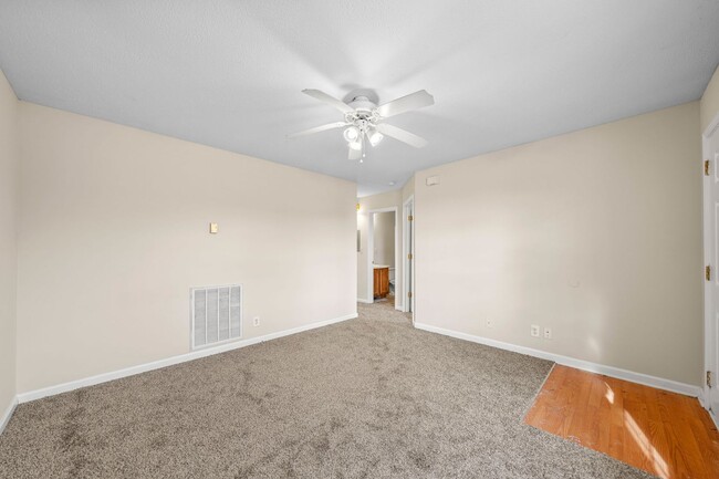 Building Photo - Kingsbury Drive-936A