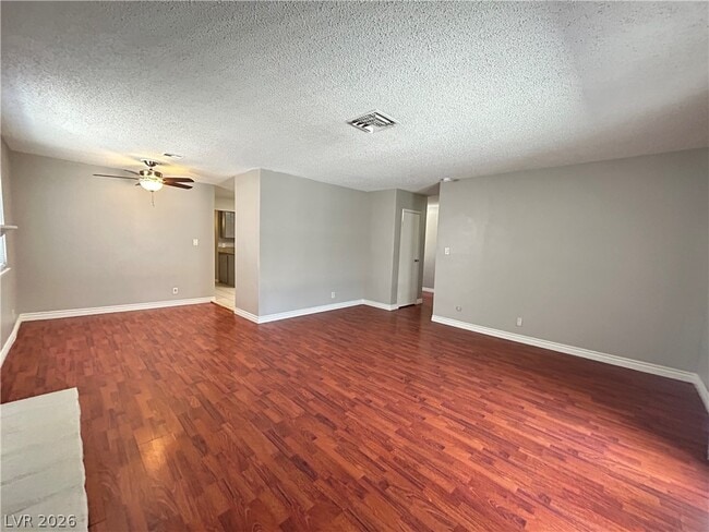 Building Photo - 3979 Avonwood Ave