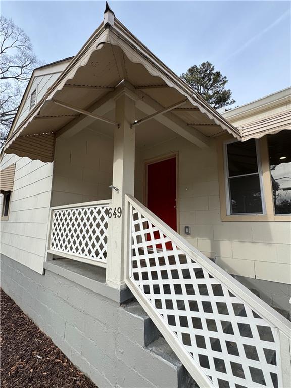 Building Photo - 649 Valley Brook Rd