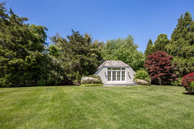 Foto del edificio - 209 Further Ln