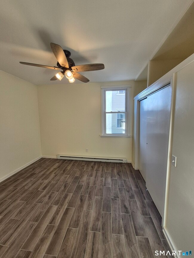 Building Photo - 2979 Fairfield Ave