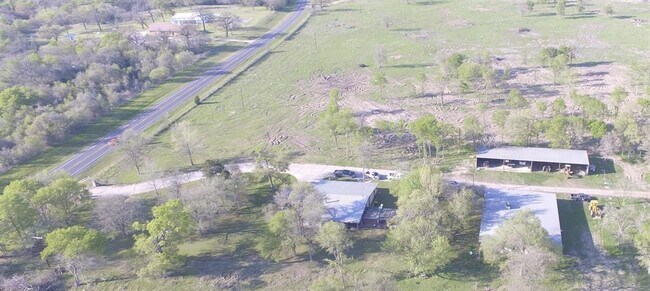 Foto del edificio - 1417 FM 969