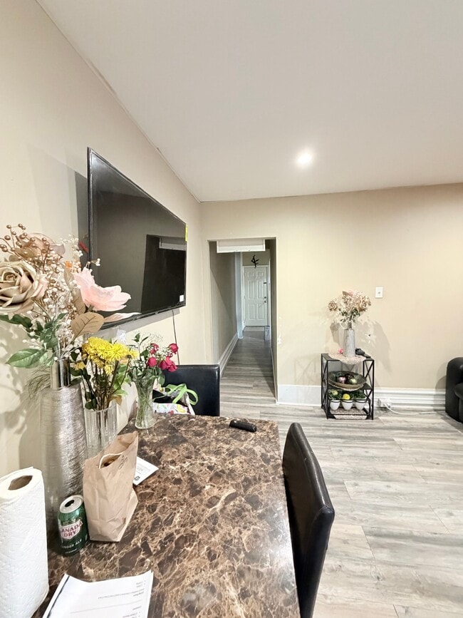 Photo - 818 N 11th St (Reading, PA) Apartment