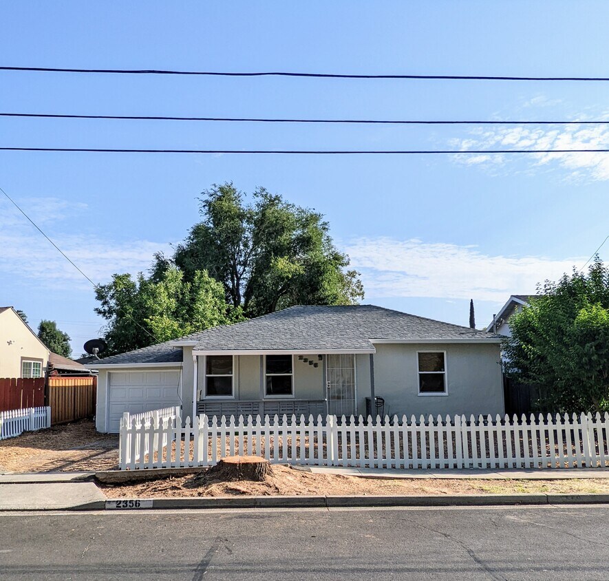 Recently updated cottage available soon! - 2356 Mountain View Dr