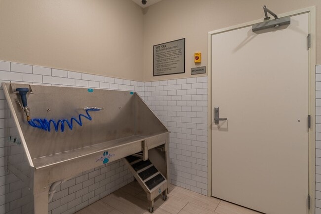 Interior Photo - Cottage Grove I - Bldg 1