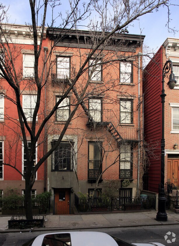 38 Barrow St, New York, NY 10014 Rentals in New York at 38 Barrow St