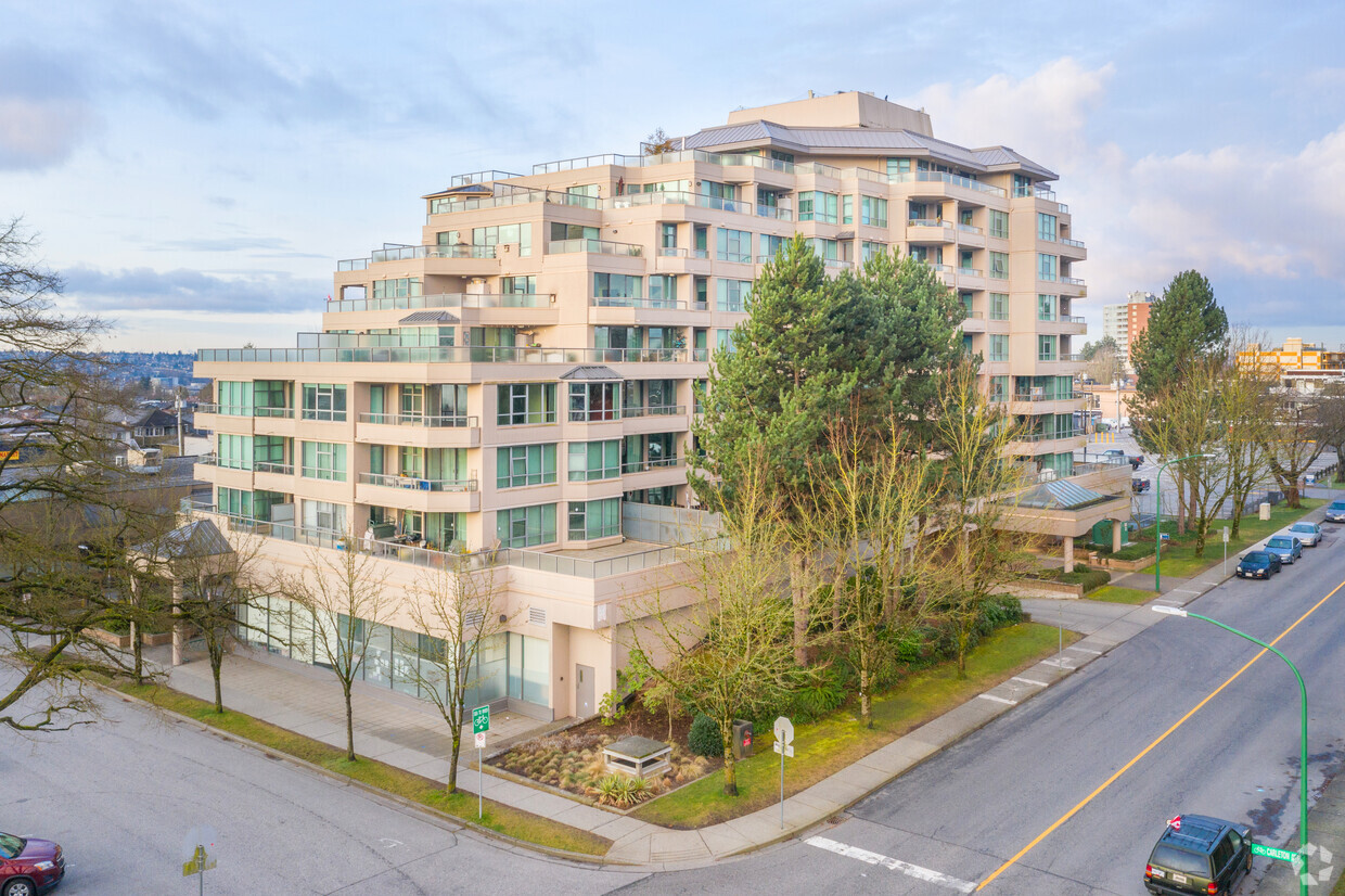 Primary Photo - Carleton Terrace