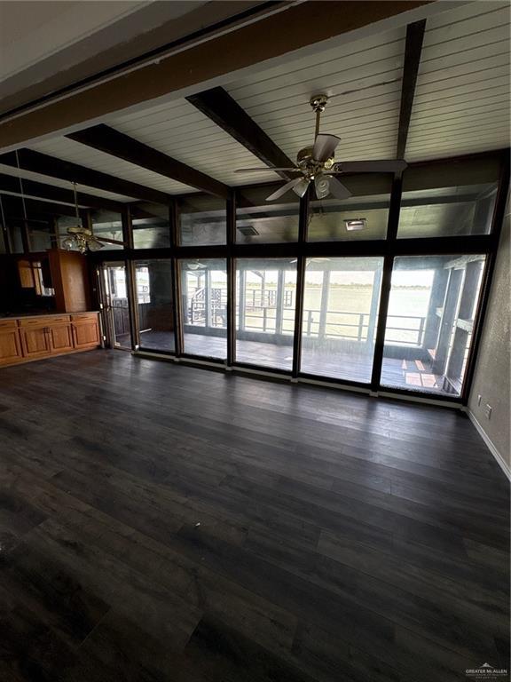 Foto del edificio - 8822 Lago Vista Dr
