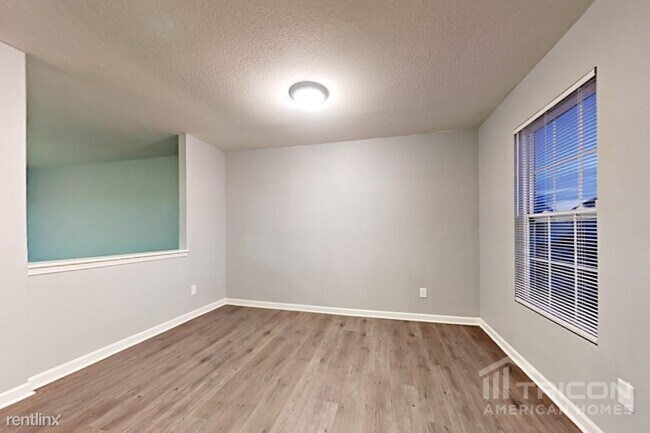 Foto del edificio - 3442 Table Rock Dr