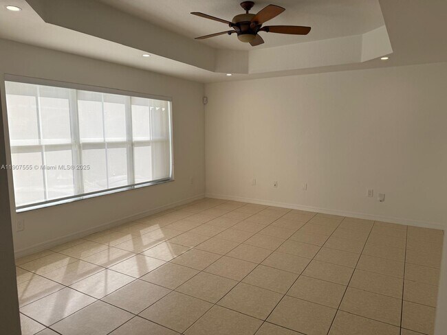 Foto del edificio - 15530 SW 26th Terrace