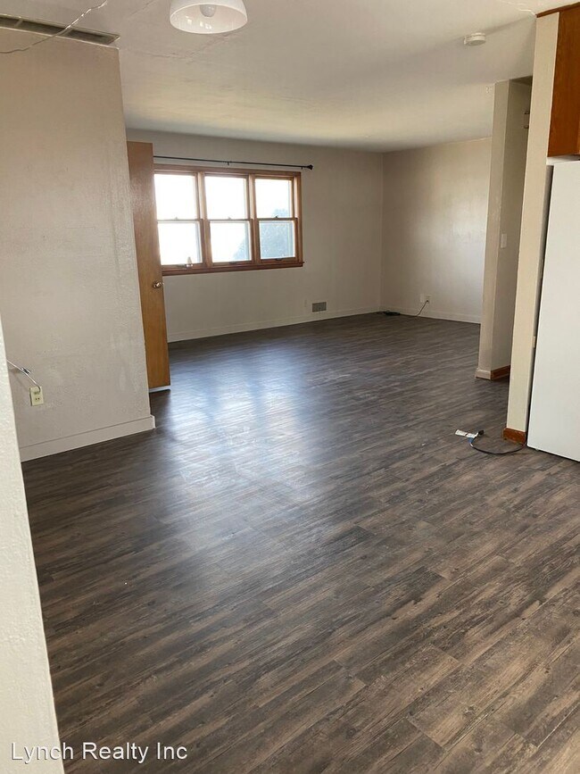 Building Photo - 2 br, 1 bath House - 616 N Washington