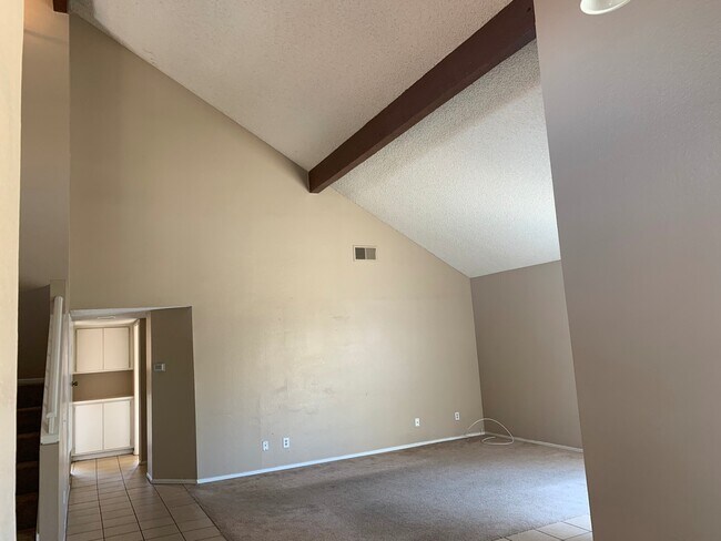 Foto del edificio - MORENO VALLEY 4+2.5 WITH POOL AVAILABLE Fe...