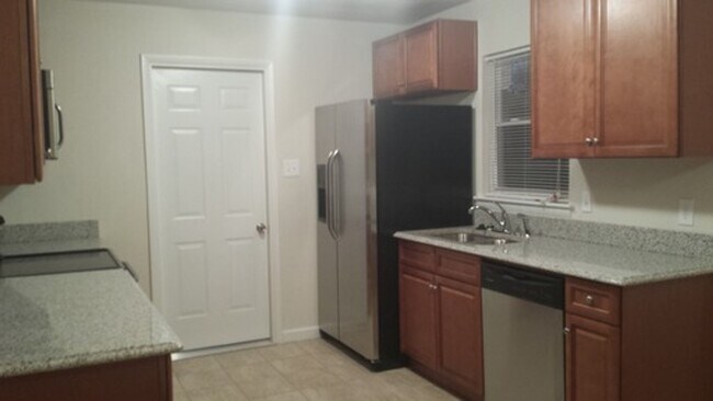 Building Photo - Beautifully Remodeled Home