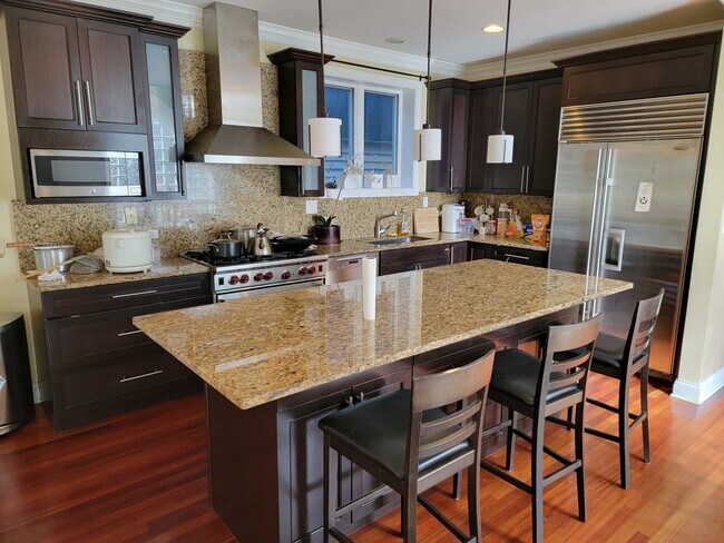 Building Photo - 2830 S Shields Ave