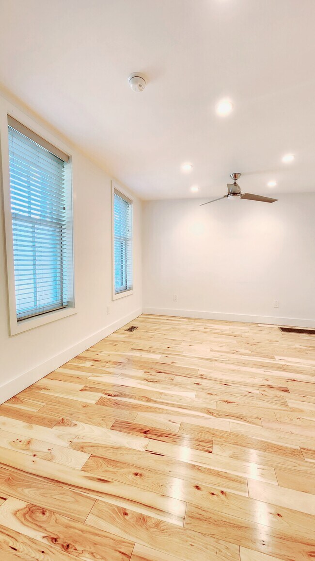 Foto del edificio - 2200 W 32nd St